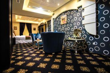 Rest Night Hotel Serviced Apartments  Alhamra