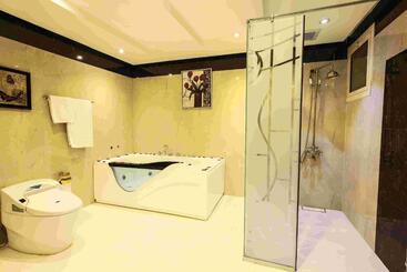 Rest Night Hotel Serviced Apartments  Alhamra