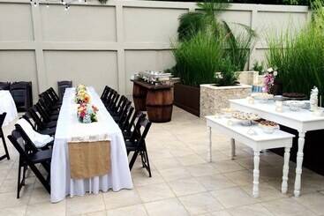 Timeless Hotel Boutique