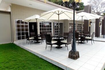 Timeless Hotel Boutique