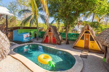 Playa Grande Surf Camp - Playa Grande