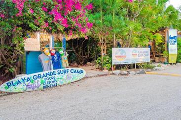 هاستل Playa Grande Surf Camp