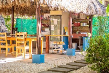 هاستل Playa Grande Surf Camp