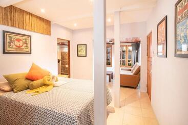 هاستل Playa Grande Surf Camp