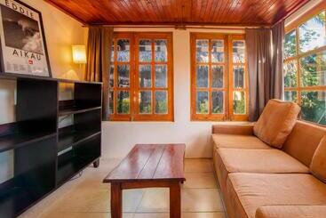 هاستل Playa Grande Surf Camp