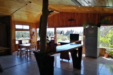 تختخواب و صبحانه Hostel La Suerte