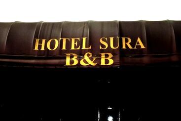 تختخواب و صبحانه Sura