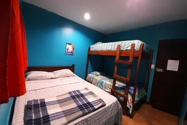 Coral Reef Surf Hostel And Camp