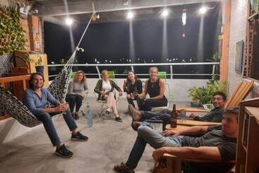 هتل Amazon House Hostel