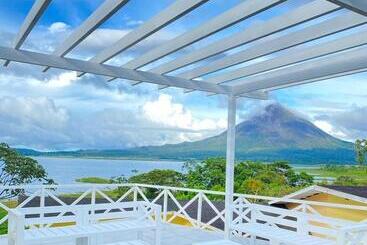 هتل Arenal Vista Lodge