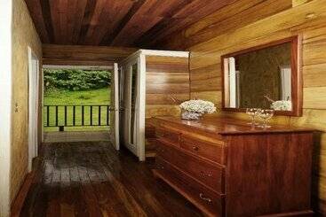 هتل Bosque Verde Lodge