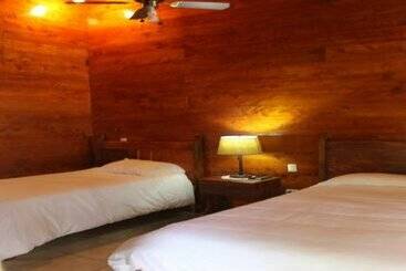 هتل Bosque Verde Lodge