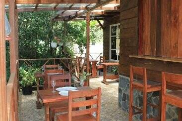 هتل Bosque Verde Lodge