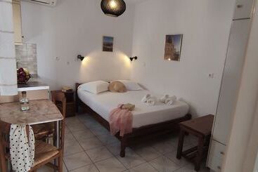 هتل Kapetanos Rooms