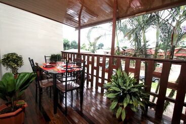 هتل La Fortuna Rooms