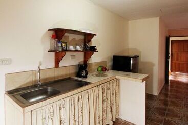 هتل La Fortuna Rooms