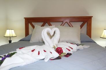 هتل La Fortuna Rooms