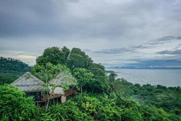 هتل Lapa Rios Lodge By Boena