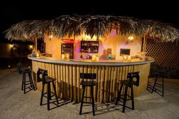 هتل órganos Beach Bungalows & Suites