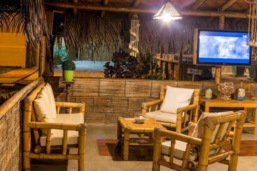 هتل órganos Beach Bungalows & Suites