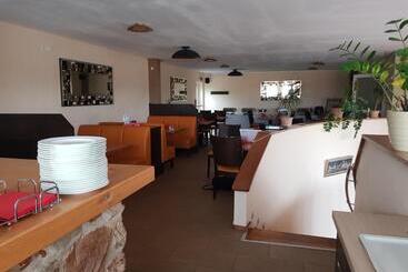 Sunny´s Hotel & Residence