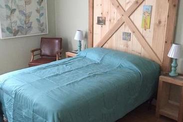 هتل White Mountains Hostel