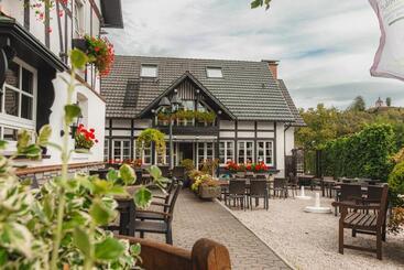 Landhotel Gasthof Willecke - Sundern