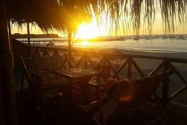 Las Tortuguitas Bungalows