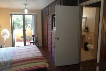 تختخواب و صبحانه Casa Familiar La Tortuga