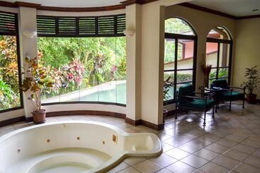 El Tucano Resort & Thermal Spa