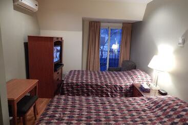 هتل All Days Hostel