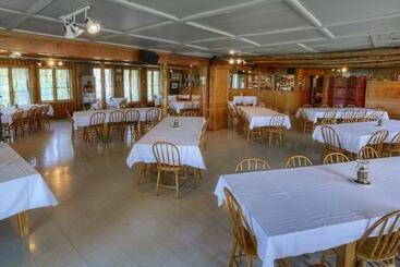 هتل Auberge Baker