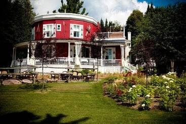 Отель Auberge De La Tour Du Lac