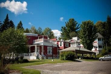 Отель Auberge De La Tour Du Lac