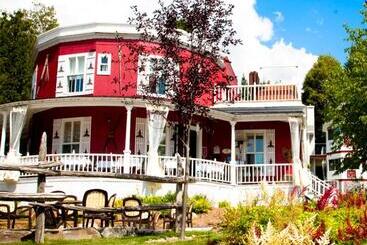 Отель Auberge De La Tour Du Lac