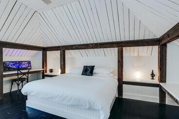 هتل Auberge Nuits St Georges