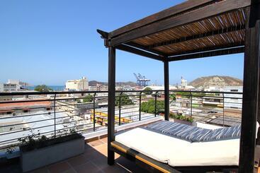 هتل Boutique Casa Carolina