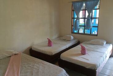 هتل Cabinas Miss Miriam 2