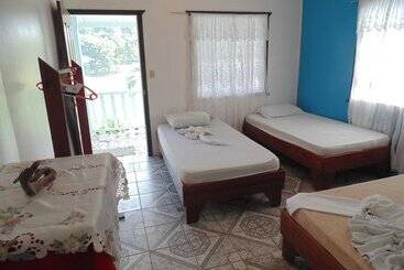هتل Cabinas Miss Miriam 2