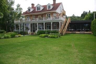 هتل Chez Truchon Bistro Auberge