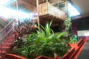 هتل Chimicuas House