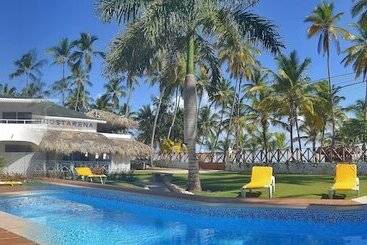 هتل Costarena Beach