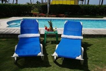 هتل Costarena Beach