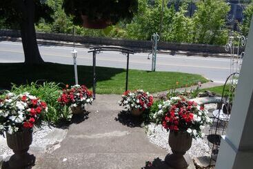 هتل Glen Mhor Bed And Breakfast