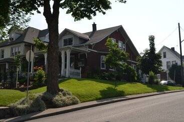 هتل Glen Mhor Bed And Breakfast