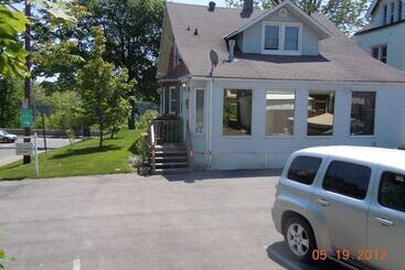 هتل Glen Mhor Bed And Breakfast
