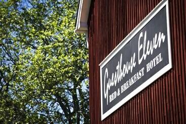 هتل Guesthouse Eleven