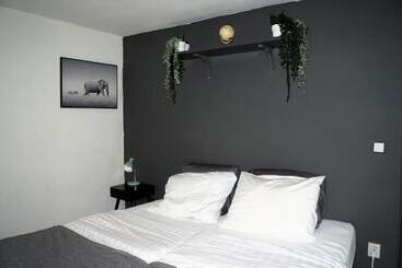 Hotel Herberg, Het Wapen Van Tilburg