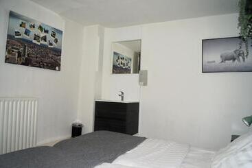 Hotel Herberg, Het Wapen Van Tilburg