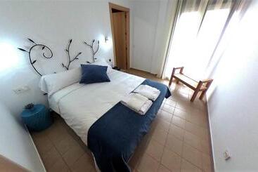 هتل Hostal Aquaforum
